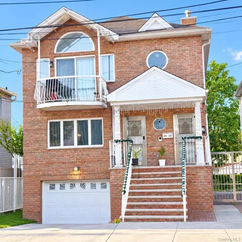 69-29 53rd Dr, New York, NY 11378