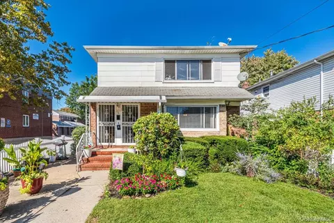 221-51 Braddock Ave, New York, NY 11427