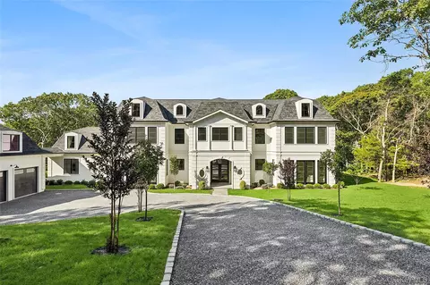 3360 Wunneweta Rd, Cutchogue, NY 11935