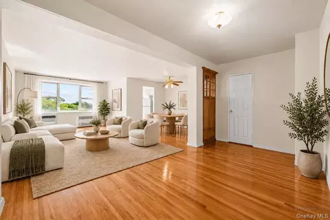6300 Riverdale Ave #5A, New York, NY 10471