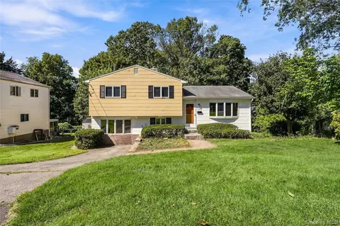 218 Gallagher St, Cortlandt, NY 10511
