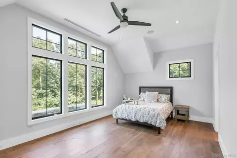Bedroom - 712 Hubbard Ave, Riverhead, NY 11901 photo 2 of 2