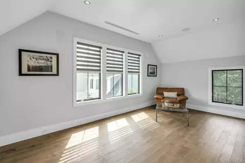 Other - 712 Hubbard Ave, Riverhead, NY 11901 photo 5 of 12