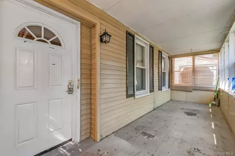 Exterior - 102 Delafield St, Poughkeepsie, NY 12601 photo 3 of 5