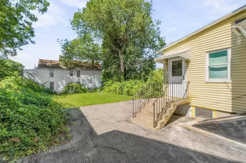 Exterior - 102 Delafield St, Poughkeepsie, NY 12601 photo 4 of 5