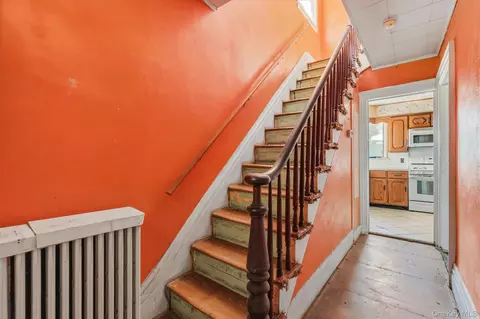 Entry Way - 102 Delafield St, Poughkeepsie, NY 12601 photo 1 of 4