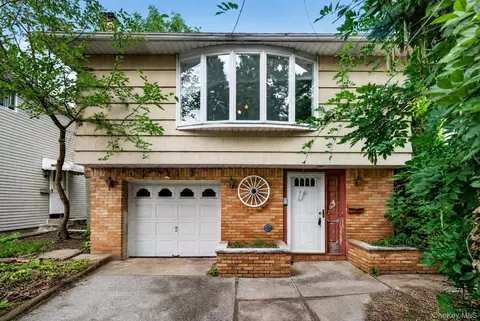 956 Annadale Rd, Staten Island, NY 10312