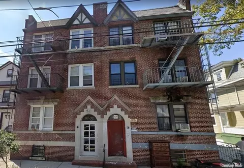 87-30 114th St, New York, NY 11418