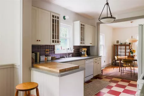 Kitchen - 54 Devany Rd, Ferndale, NY 12734 photo 2 of 3