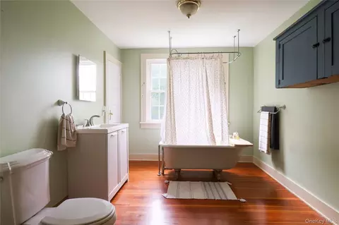 Bath - 54 Devany Rd, Ferndale, NY 12734 photo 2 of 3