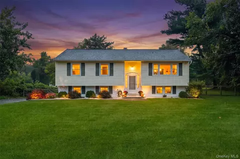 21 Pulling Rd, La Grange, NY 12540