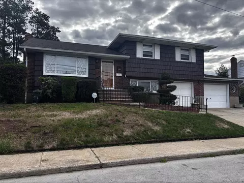 120 Osborne Rd, West Hempstead, NY 11552