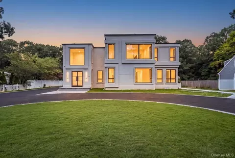 1080 Westminster Ave, Dix Hills, NY 11746