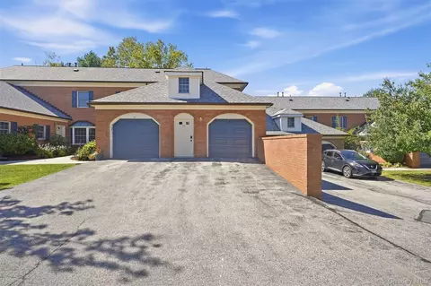 62 High Point Cir #62, Newburgh, NY 12550