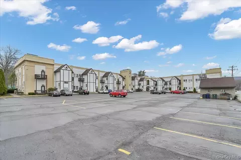 39 Church St # 17, Port Jervis, NY 12771