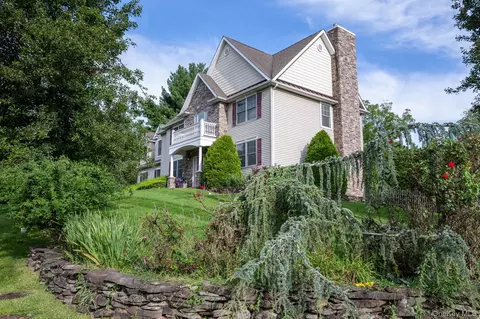 2 Heritage Pl, Orangetown, NY 10983