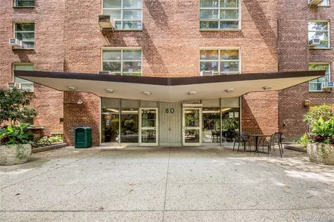 80 La Salle St #18C, New York, NY 10027