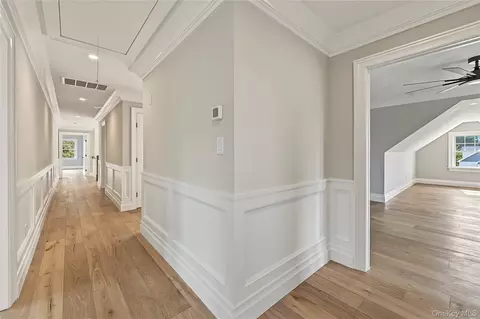 Entry Way - 25 Jareds Path, Brookhaven, NY 11719 photo 6 of 6