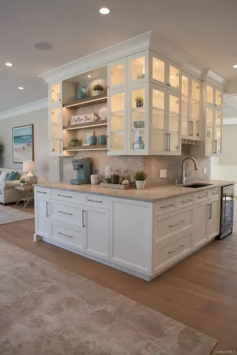 Kitchen - 25 Jareds Path, Brookhaven, NY 11719 photo 4 of 6