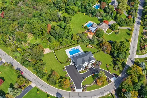 View/Area - 25 Jareds Path, Brookhaven, NY 11719 photo 1 of 4