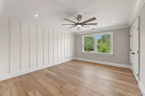 Bedroom - 25 Jareds Path, Brookhaven, NY 11719 photo 3 of 5