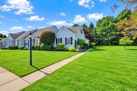 2555 Youngs Ave #11A, Southold, NY 11971