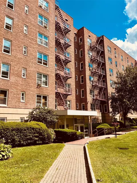 1300 Midland Ave #A-65, Yonkers, NY 10704