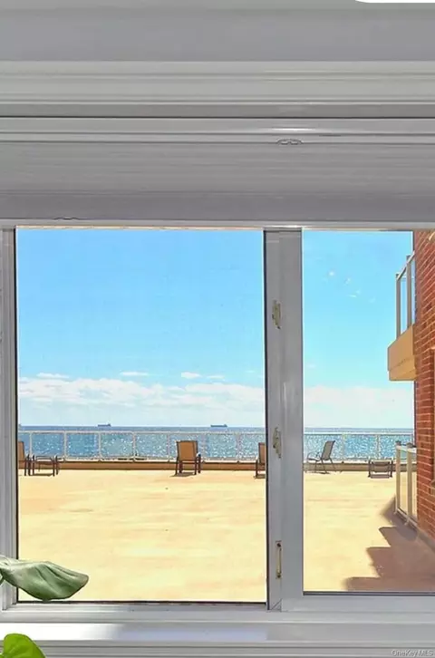 370 W Broadway #1A, Long Beach, NY 11561
