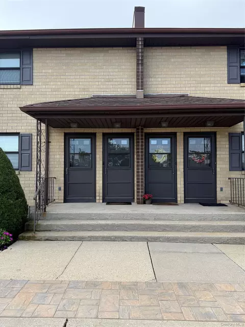 723 Wantagh Ave, Wantagh, NY 11793
