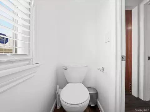 Entry Way - 66 Fairmount St, Valley Stream, NY 11580 photo 2 of 2