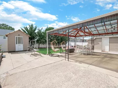 Exterior - 66 Fairmount St, Valley Stream, NY 11580 photo 5 of 6