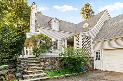 594 Fort Hill Rd, Greenburgh, NY 10583