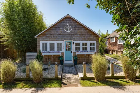 140 Ocean Rd, Ocean Beach, NY 11770