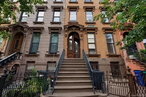 156 Monroe St, Brooklyn, NY 11216