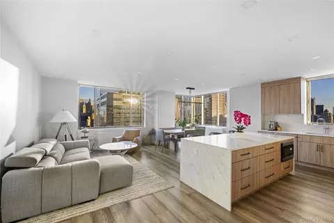 2 Columbus Ave #29C, New York, NY 10023