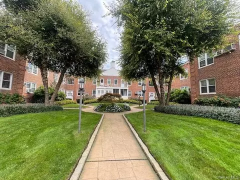 1385 Broadway #A31, Hewlett, NY 11557