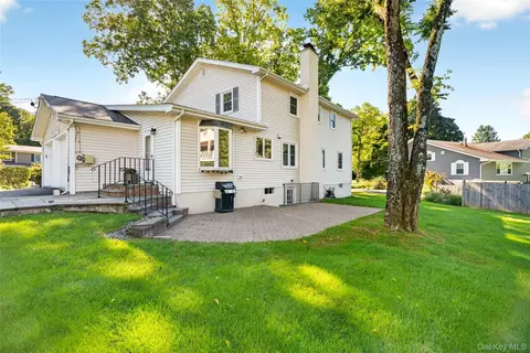 Exterior - 4 Wayne Dr, Poughkeepsie, NY 12601 photo 4 of 5