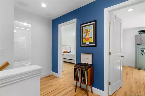 Entry Way - 44 James St, Patchogue, NY 11772 photo 5 of 6