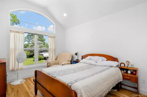 Bedroom - 44 James St, Patchogue, NY 11772 photo 3 of 6