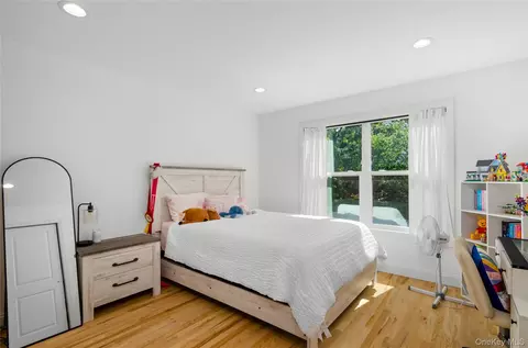 Bedroom - 44 James St, Patchogue, NY 11772 photo 5 of 6