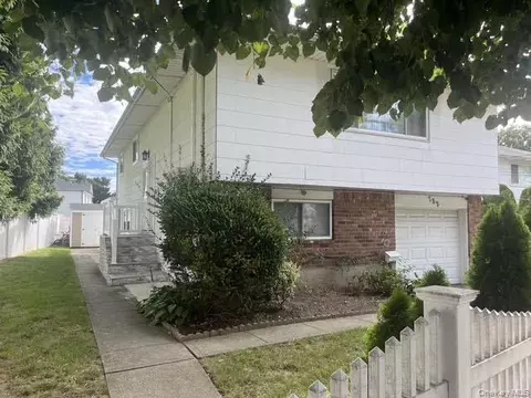 782 Stewart Ave, Bethpage, NY 11714