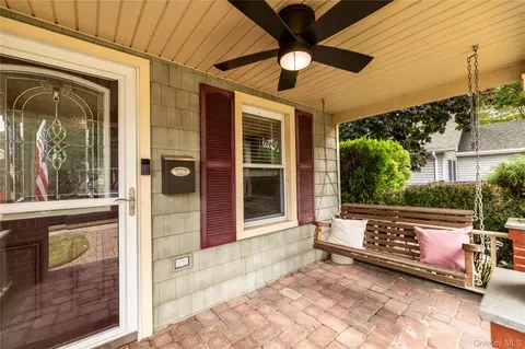 Exterior - 97 Highland Ave, Patchogue, NY 11772 photo 4 of 8
