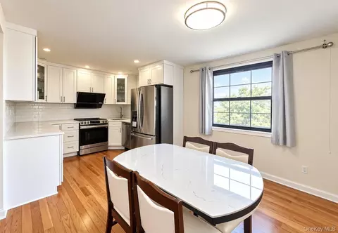 Dining - 136-04 68th Dr #A, Flushing, NY 11367 photo 1 of 2