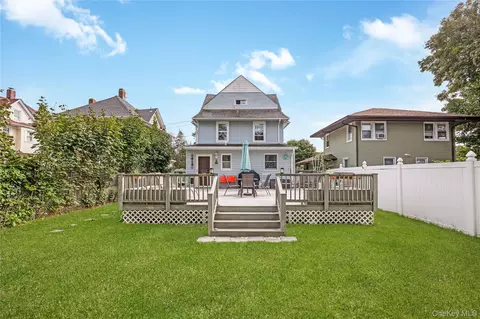 Exterior - 53 Thorne St, Patchogue, NY 11772 photo 8 of 15