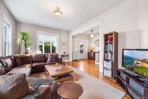 72 Dalton Rd, Yonkers, NY 10701