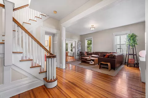 72 Dalton Rd, Yonkers, NY 10701