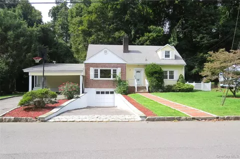 32 Dogwood Dr, Scarsdale, NY 10583