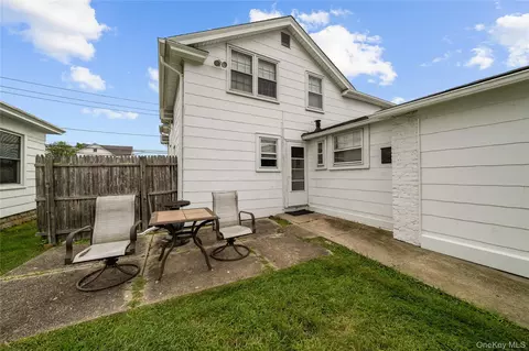 Exterior - 120 N Ocean Ave, Patchogue, NY 11772 photo 7 of 11