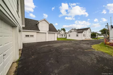 Exterior - 120 N Ocean Ave, Patchogue, NY 11772 photo 9 of 11