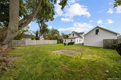 Exterior - 120 N Ocean Ave, Patchogue, NY 11772 photo 11 of 11